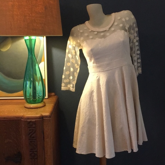 NWT Sweetheart Dot Fit & Flare Dress Cream - Picture 4 of 7